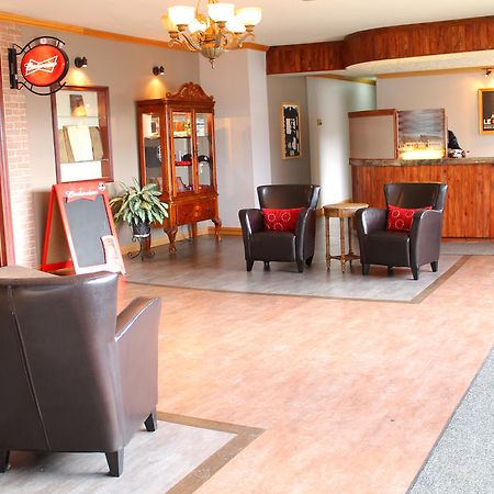 Auberge Le Caribou Riviere-au-Renard Eksteriør billede