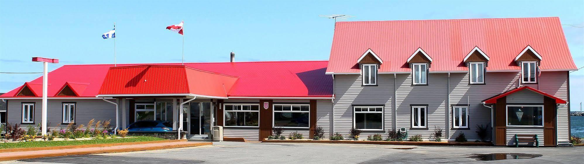 Auberge Le Caribou Riviere-au-Renard Eksteriør billede